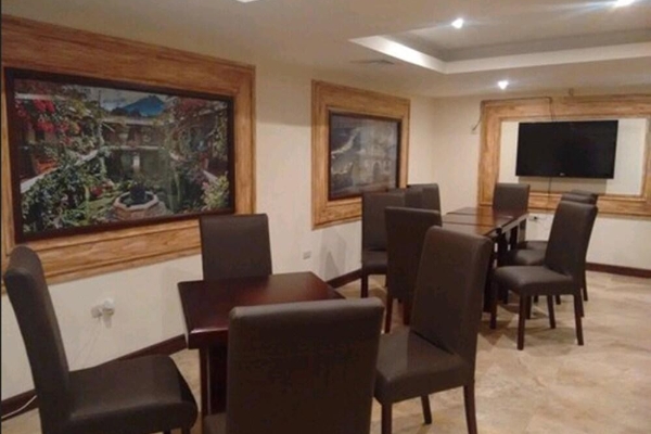 Hotel Genessis (San Cristóbal El Bajo)